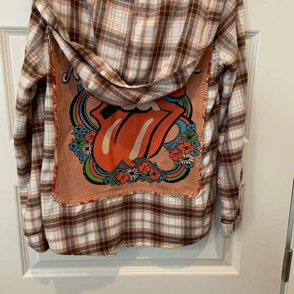 Women’s Custom Rolling Stones Plaid Flannel Hoodie Band Shirt Sz S - Picture 3 of 7